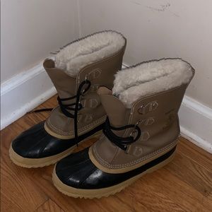 Sorel Manitou rain proof snow boots
